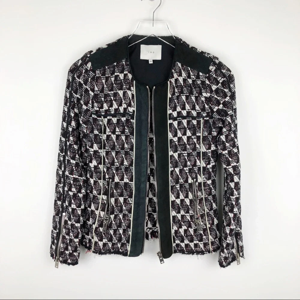 I R O - Picture 2 of 16